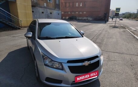 Chevrolet Cruze II, 2010 год, 770 000 рублей, 5 фотография