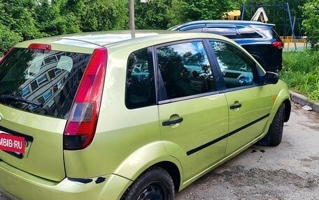 Ford Fiesta, 2005 год, 290 000 рублей, 4 фотография