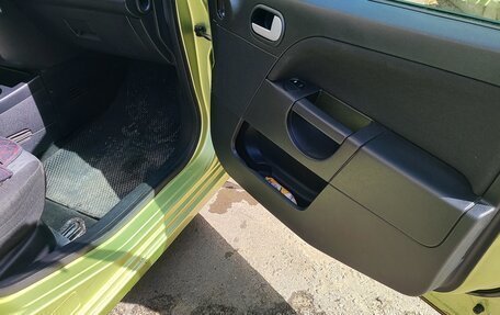 Ford Fiesta, 2005 год, 290 000 рублей, 17 фотография