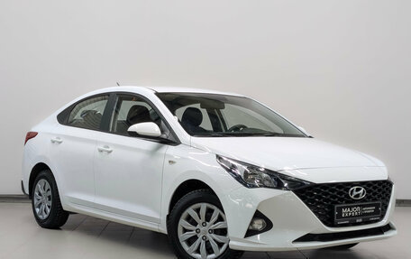 Hyundai Solaris II рестайлинг, 2022 год, 1 650 000 рублей, 3 фотография