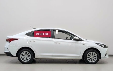 Hyundai Solaris II рестайлинг, 2022 год, 1 650 000 рублей, 4 фотография