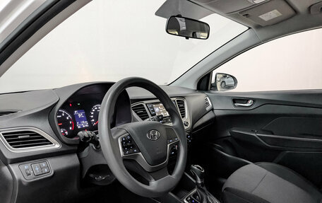Hyundai Solaris II рестайлинг, 2022 год, 1 650 000 рублей, 14 фотография