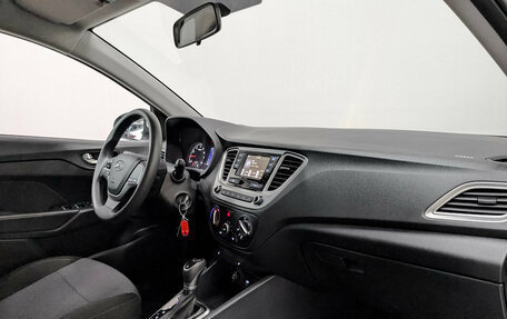 Hyundai Solaris II рестайлинг, 2022 год, 1 650 000 рублей, 12 фотография