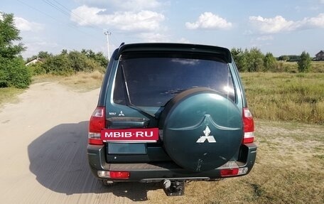 Mitsubishi Pajero III рестайлинг, 2005 год, 900 000 рублей, 13 фотография