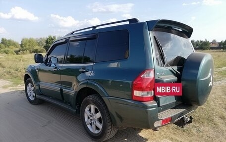 Mitsubishi Pajero III рестайлинг, 2005 год, 900 000 рублей, 14 фотография
