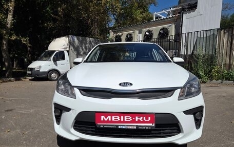 KIA Rio IV, 2019 год, 1 300 000 рублей, 2 фотография