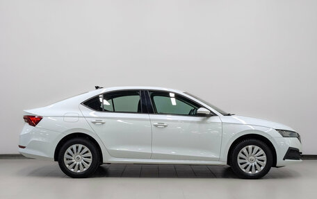 Skoda Octavia IV, 2021 год, 2 320 000 рублей, 4 фотография