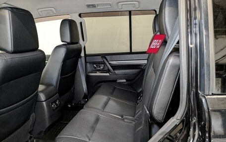 Mitsubishi Pajero IV, 2019 год, 3 680 000 рублей, 11 фотография