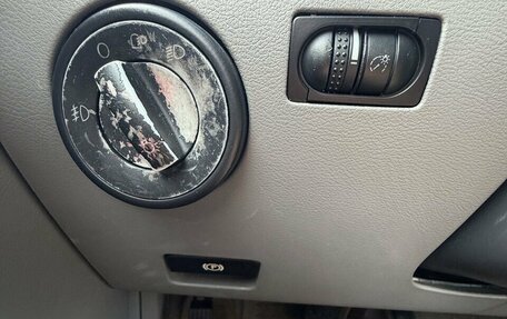 Volkswagen Touareg III, 2004 год, 890 000 рублей, 10 фотография