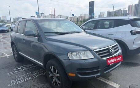 Volkswagen Touareg III, 2004 год, 890 000 рублей, 2 фотография