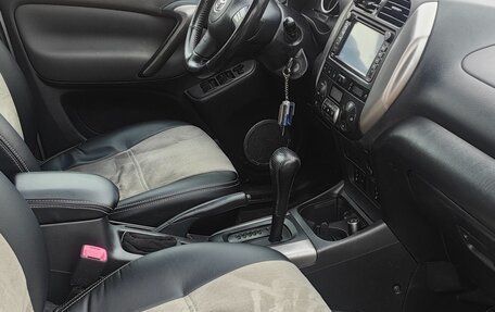 Toyota RAV4, 2004 год, 650 000 рублей, 5 фотография