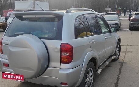 Toyota RAV4, 2004 год, 650 000 рублей, 3 фотография