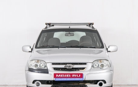 Chevrolet Niva I рестайлинг, 2011 год, 599 000 рублей, 2 фотография