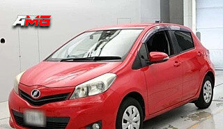 Toyota Vitz, 2013 год, 580 000 рублей, 1 фотография