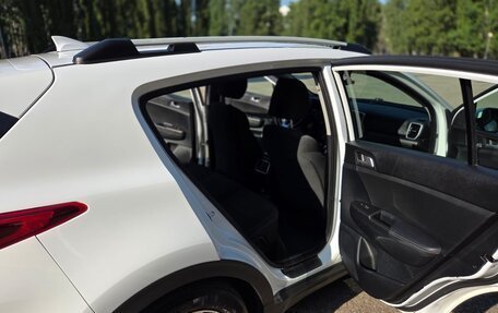 KIA Sportage IV рестайлинг, 2022 год, 2 700 000 рублей, 21 фотография
