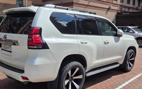 Toyota Land Cruiser Prado 150 рестайлинг 2, 2020 год, 5 200 000 рублей, 6 фотография