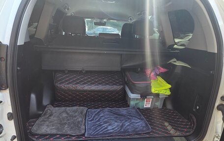 Toyota Land Cruiser Prado 150 рестайлинг 2, 2020 год, 5 200 000 рублей, 5 фотография