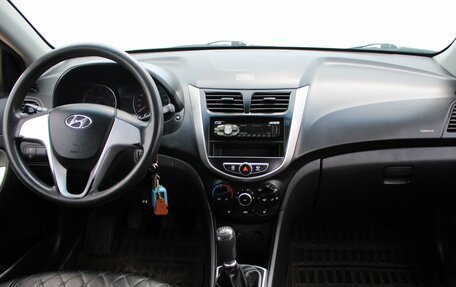 Hyundai Solaris II рестайлинг, 2011 год, 649 000 рублей, 8 фотография