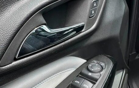 Chevrolet Trax, 2024 год, 1 800 000 рублей, 9 фотография