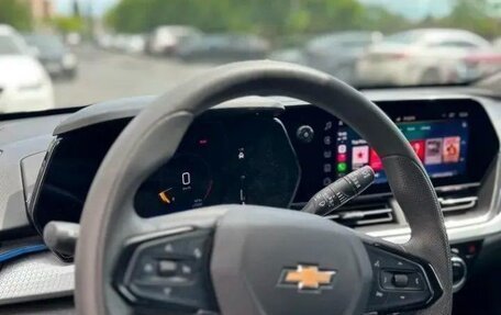 Chevrolet Trax, 2024 год, 1 800 000 рублей, 6 фотография
