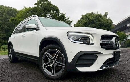 Mercedes-Benz GLB, 2023 год, 2 600 000 рублей, 3 фотография