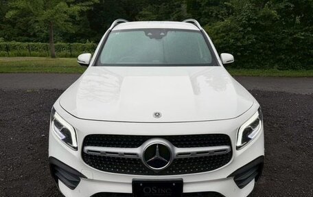 Mercedes-Benz GLB, 2023 год, 2 600 000 рублей, 4 фотография