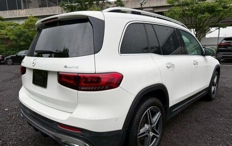 Mercedes-Benz GLB, 2023 год, 2 600 000 рублей, 6 фотография