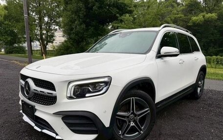 Mercedes-Benz GLB, 2023 год, 2 600 000 рублей, 2 фотография