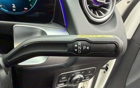 Mercedes-Benz GLB, 2023 год, 2 600 000 рублей, 15 фотография