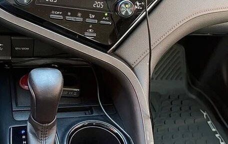 Toyota Camry, 2019 год, 2 200 000 рублей, 6 фотография