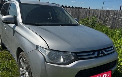 Mitsubishi Outlander III рестайлинг 3, 2013 год, 1 119 000 рублей, 1 фотография
