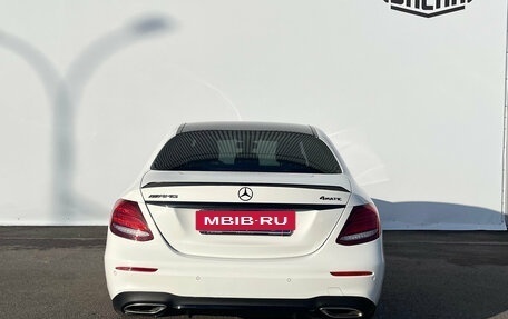 Mercedes-Benz E-Класс, 2016 год, 2 720 000 рублей, 6 фотография