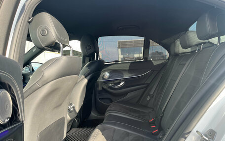 Mercedes-Benz E-Класс, 2016 год, 2 720 000 рублей, 20 фотография