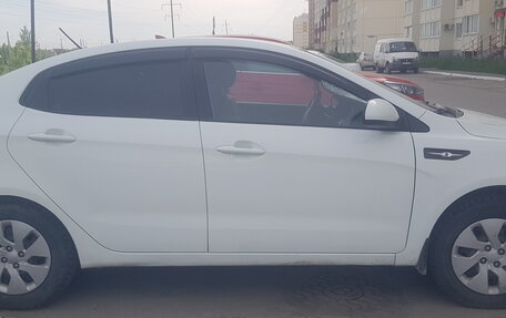KIA Rio III рестайлинг, 2013 год, 850 000 рублей, 10 фотография