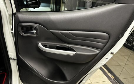 Mitsubishi L200 IV рестайлинг, 2021 год, 3 290 000 рублей, 20 фотография
