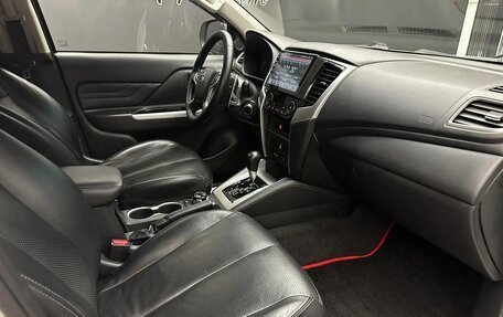 Mitsubishi L200 IV рестайлинг, 2021 год, 3 290 000 рублей, 22 фотография