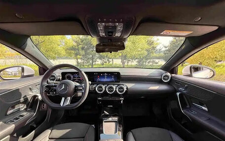 Mercedes-Benz A-Класс, 2023 год, 1 600 000 рублей, 11 фотография