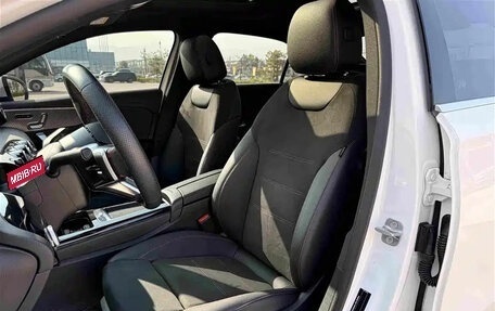 Mercedes-Benz A-Класс, 2023 год, 1 600 000 рублей, 7 фотография