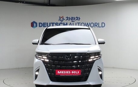Toyota Alphard, 2024 год, 9 500 000 рублей, 3 фотография