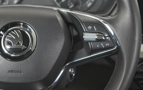 Skoda Octavia IV, 2021 год, 2 349 000 рублей, 18 фотография