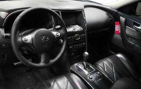 Infiniti QX70, 2015 год, 1 950 000 рублей, 15 фотография