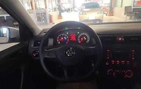 Volkswagen Santana, 2022 год, 1 100 000 рублей, 10 фотография