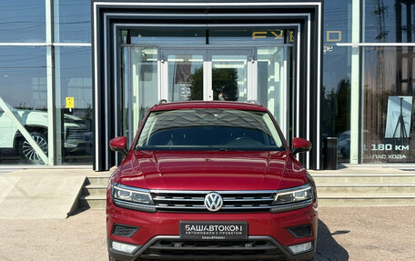 Volkswagen Tiguan II, 2017 год, 2 099 000 рублей, 2 фотография
