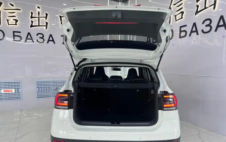 Volkswagen T-Cross I, 2022 год, 1 900 020 рублей, 13 фотография