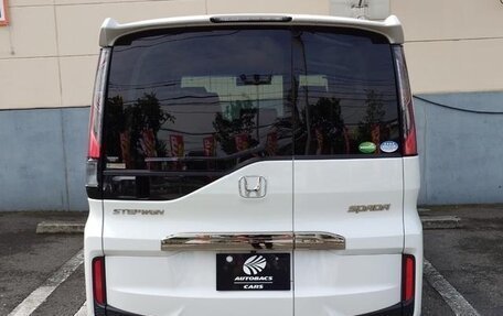 Honda Stepwgn IV, 2019 год, 1 360 000 рублей, 6 фотография