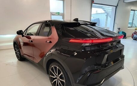 Toyota C-HR, 2025 год, 2 600 666 рублей, 3 фотография