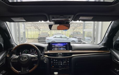 Lexus LX III, 2017 год, 7 560 000 рублей, 10 фотография