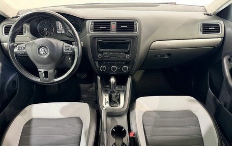 Volkswagen Jetta VI, 2012 год, 950 000 рублей, 12 фотография