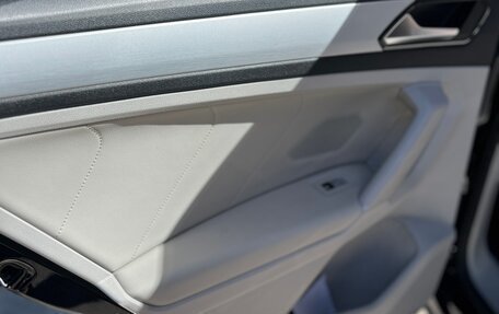 Volkswagen Tiguan II, 2018 год, 2 650 000 рублей, 12 фотография