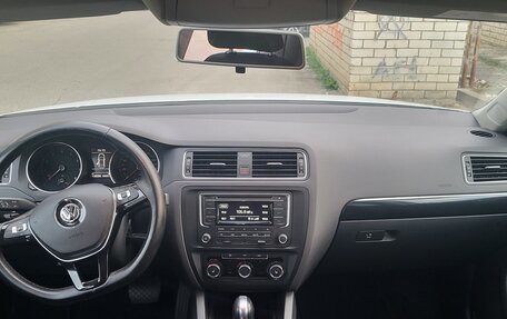 Volkswagen Jetta VI, 2016 год, 1 350 000 рублей, 8 фотография